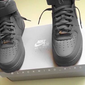 Meet your Posher, Elvin